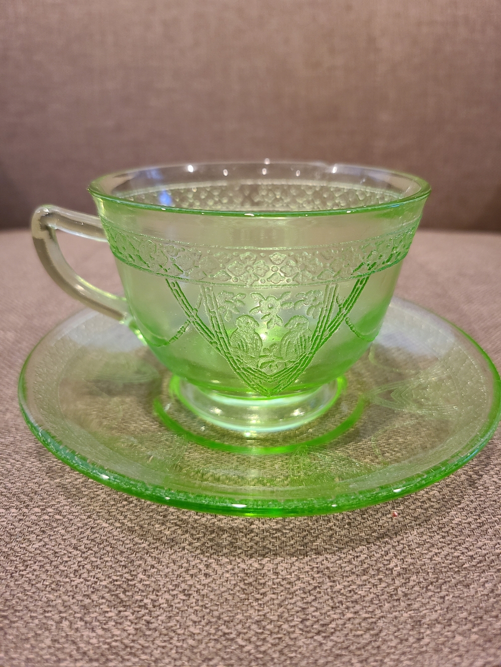 Federal Georgian Lovebirds Green Depression Glass Cup & Saucer Uranium Glows